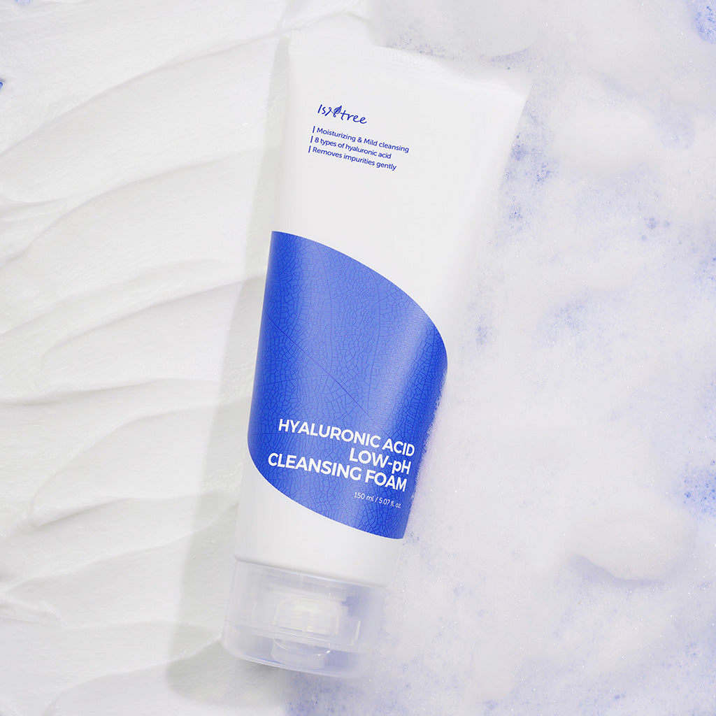 isntree - Hyaluronic Acid low-pH Cleansing Foam 150 ml